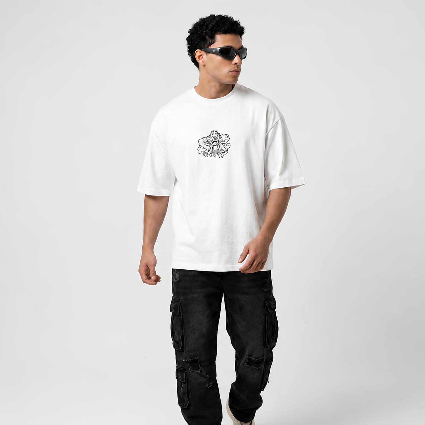 Wanted Monkey D Luffy Oversized Tee